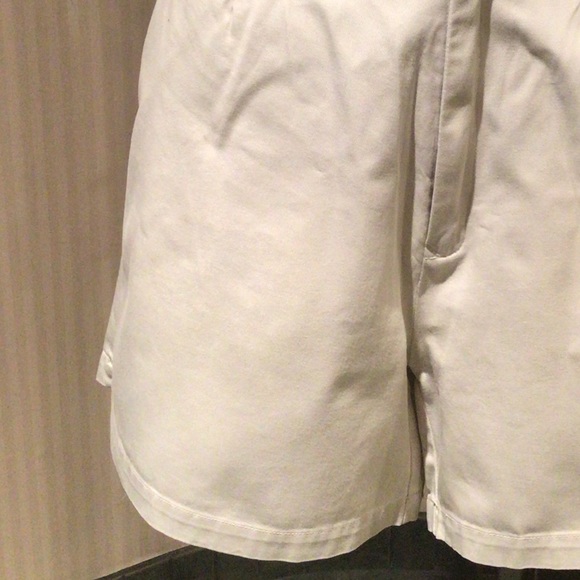 🛍2 for $30🛍Cotton Ginny Cream walking shorts 100 %cotton - Picture 4 of 4